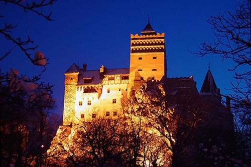 Suri Guesthouse Braszów Zewnętrze zdjęcie
