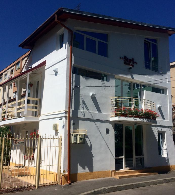 Suri Guesthouse Braszów Zewnętrze zdjęcie