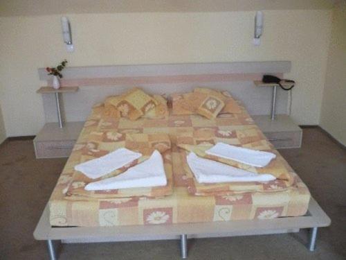 Suri Guesthouse Braszów Zewnętrze zdjęcie
